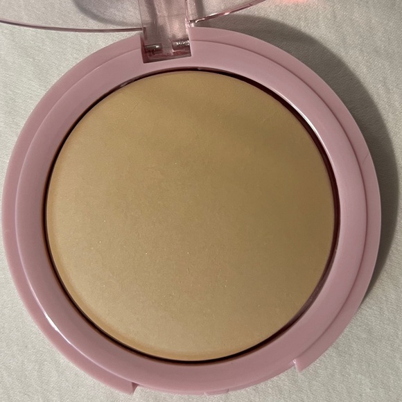 ✨NIB✨ TYS BEAUTY Angel Face Setting Powder in Heaven - Picture 4 of 7